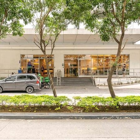 Grass Residences Sm North Edsa And Trinoma Quezon City Bagian luar foto